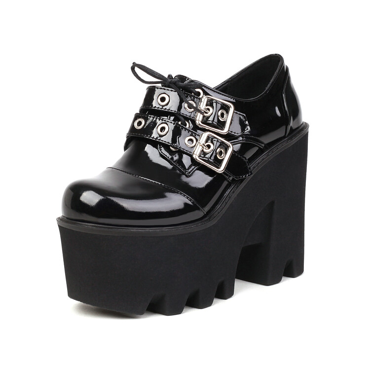 Women's Platform Fashion Shoes with Metal Decoration and Round Toe
