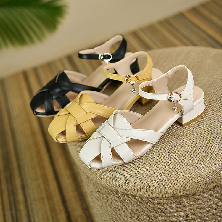 Women's One-Strap Sandals Low-Top Block Mid Heel Metal Accent